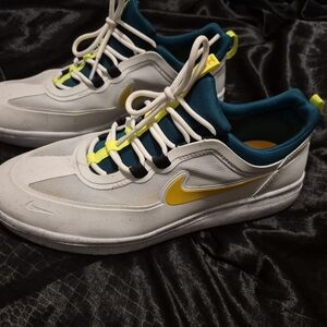 Nike White and Gold Sneakers